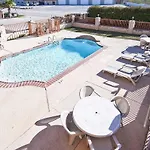 Americas Best Value Inn Buda 