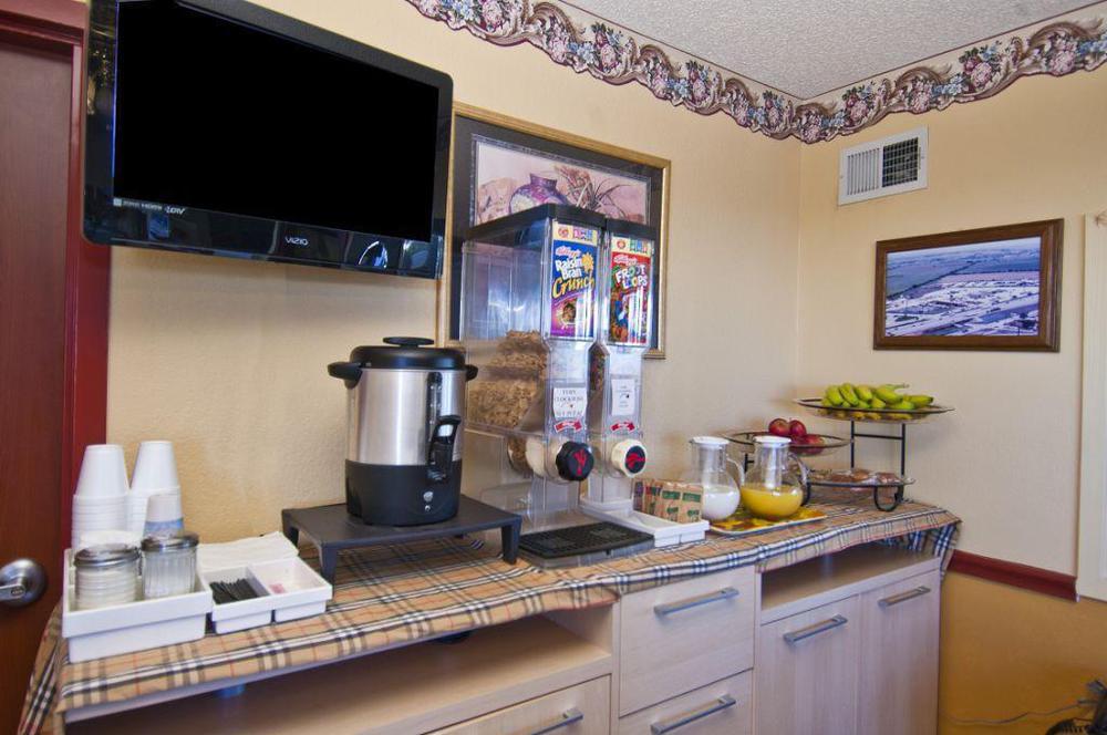 Motel Americas Value Buda
