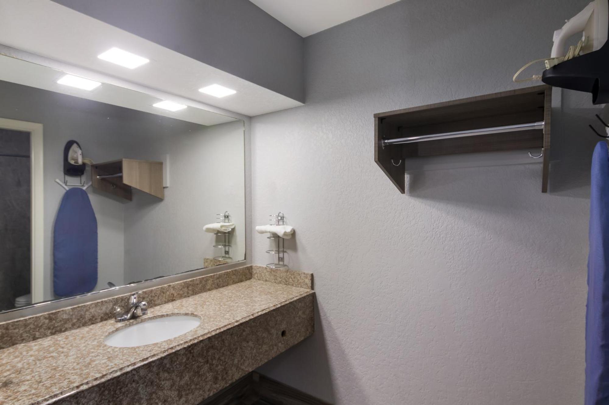 Americas Value Motel